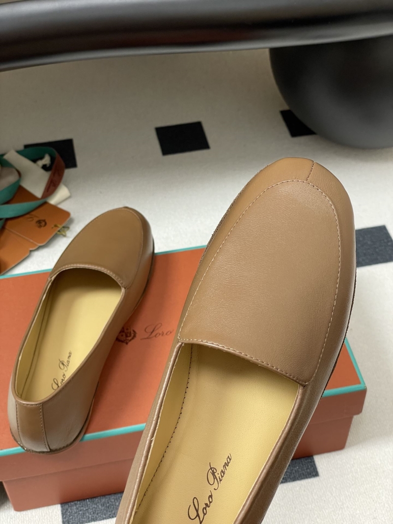 L0r0 P1ana loafers
